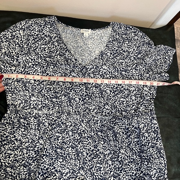 🔥J.Crew Floral V-Neck Dress🔥 - Picture 5 of 6